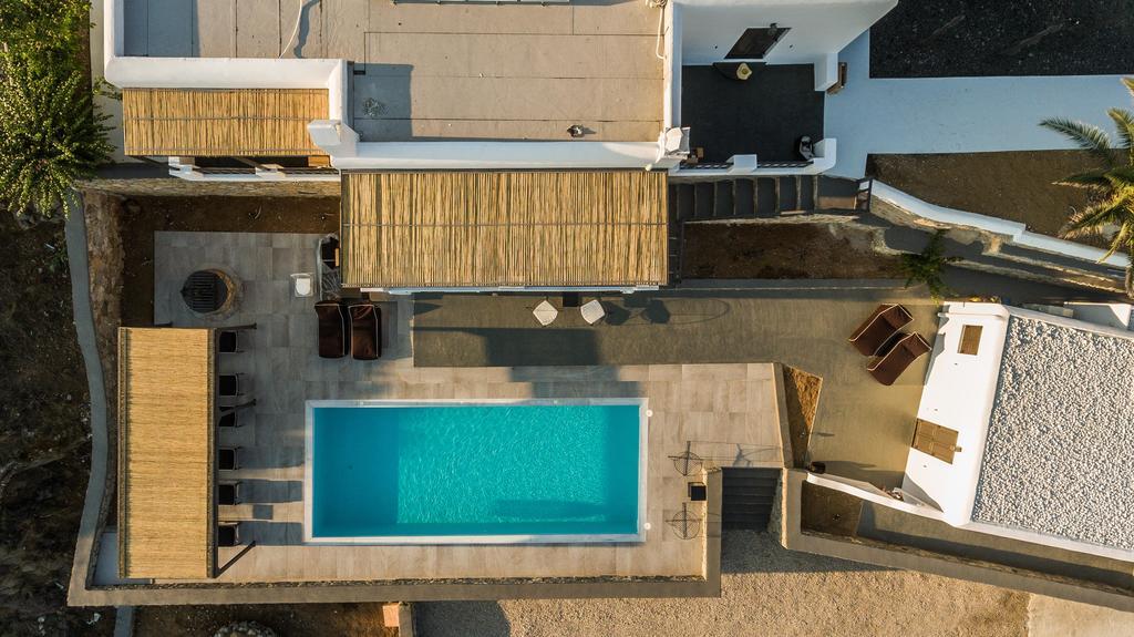 Black Cactus Apartment *