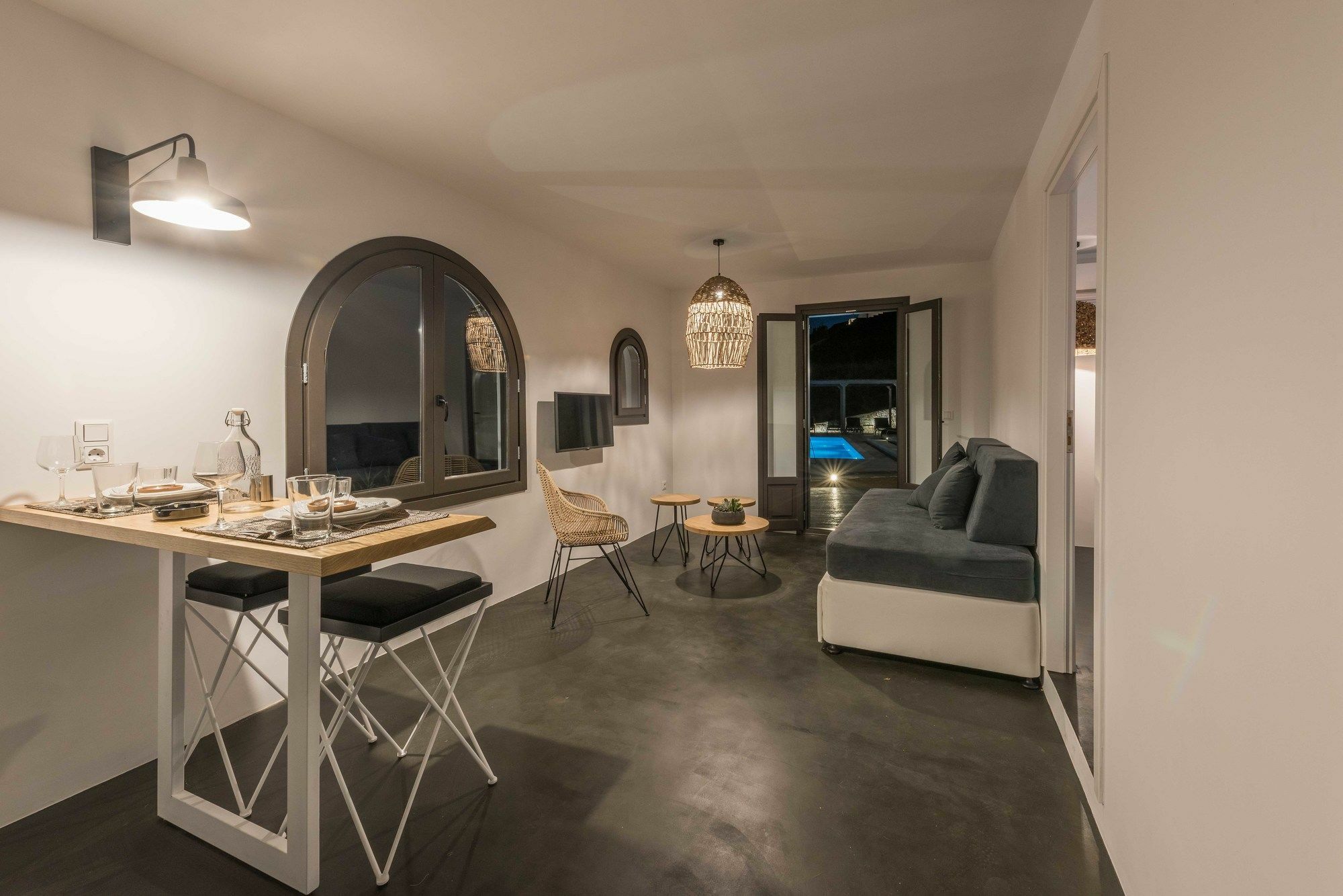 Black Cactus Apartment Agios Ioannis Diakoftis